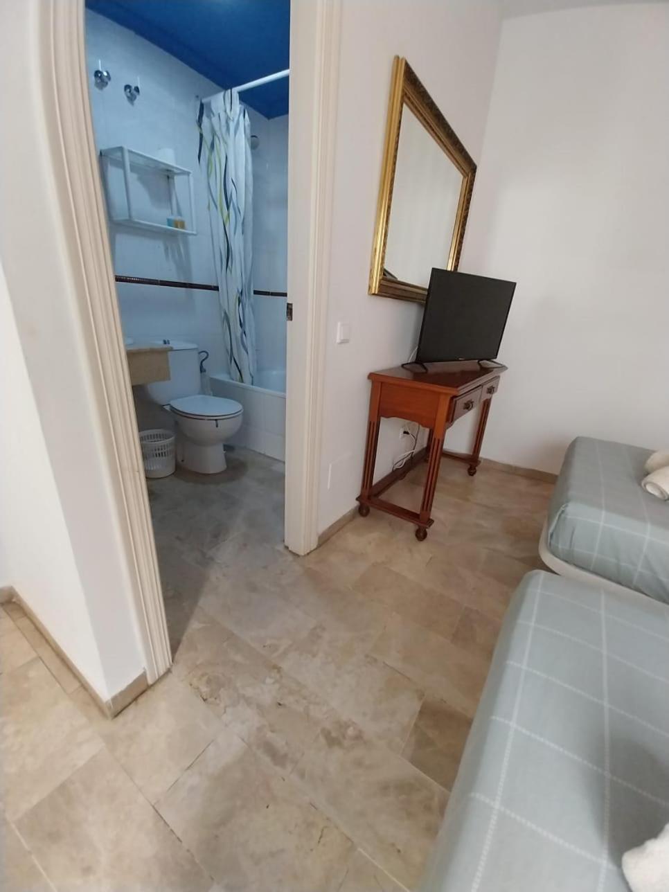 Hostal Montys Nerja Exteriér fotografie