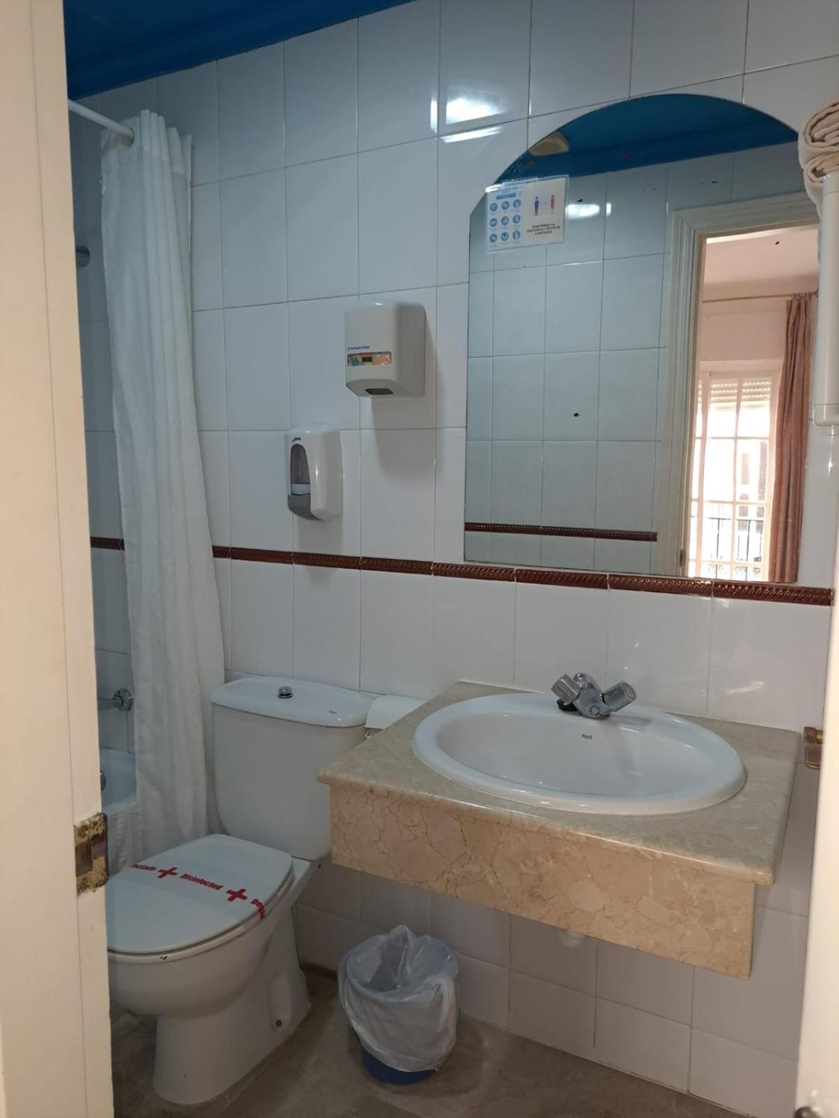 Hostal Montys Nerja Exteriér fotografie