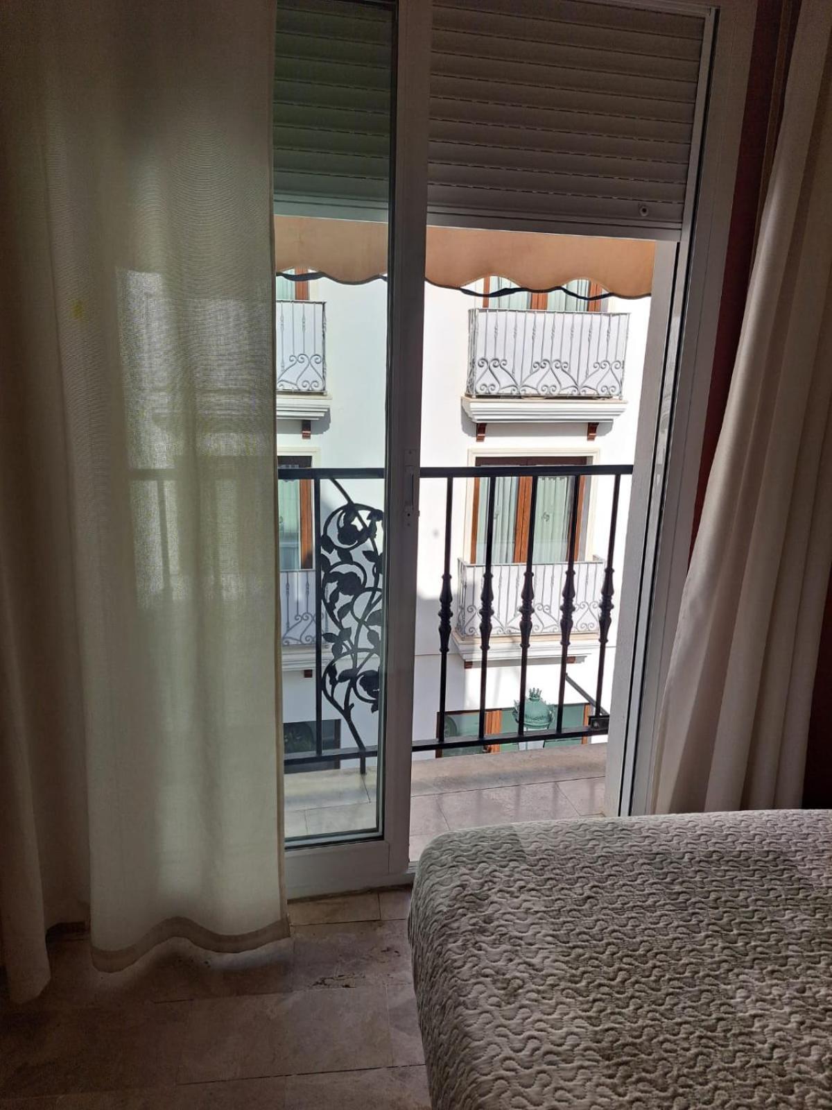 Hostal Montys Nerja Exteriér fotografie